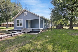 305 Rhode Island St, Orange, TX 77630