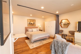 327 3rd St Unit V, Laguna Beach, CA 92651