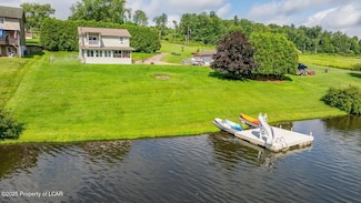14 Pinecrest Ln, Shickshinny, PA 18655