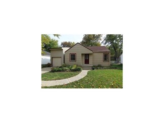 5925 Fontana St, Fairway, KS 66205