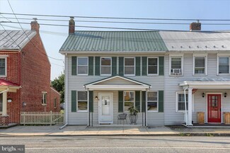 11 W Main St, New Kingstown, PA 17072
