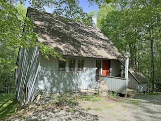 16 View Rd, Wilmington, VT 05363