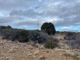 10485 S Jefferson St, Mayer, AZ 86333