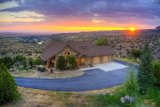 1061 Lookabout Ln, Manhattan, MT 59741