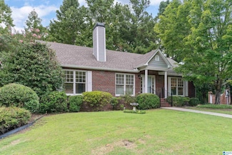 5064 Cherokee Woods Cir, Irondale, AL 35210