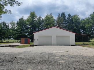 373 Everett Hull Rd, Cortland, OH 44410