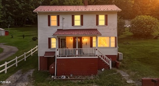 241 Page Town Rd, Saltville, VA 24370