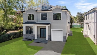 978 Singleton Ave, Woodmere, NY 11598