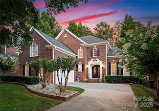 18807 Dembridge Dr, Davidson, NC 28036