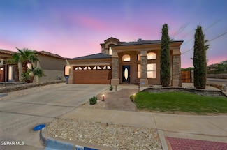 3144 Hidden Valley Dr, El Paso, TX 79938