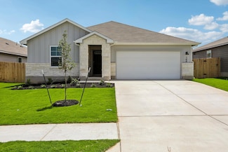 144 Honey Bee Rd, Jarrell, TX 76537