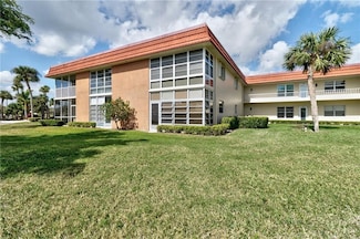 107 Spring Lake Ct Unit 204, Vero Beach, FL 32962