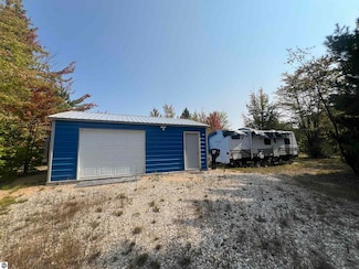 2519 Lee Derrer Rd, Mancelona Township, MI 49659