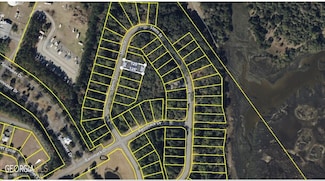 V/L 833, 118 Stern St, St. Marys, GA 31558