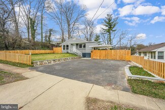 7104 Arlington Blvd, Falls Church, VA 22042