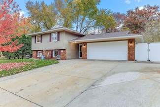 1325 97th Ave NW, Coon Rapids, MN 55433