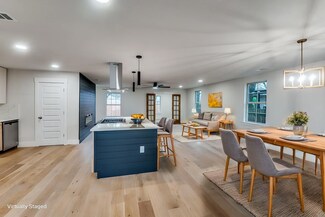4230 Glenhaven Blvd, Dallas, TX 75211