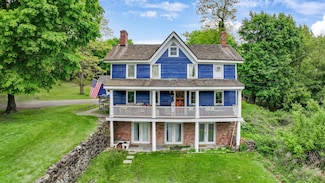 57 River Ave, Cornwall On Hudson, NY 12520