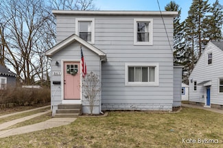 863 Diamond Ave NE, Grand Rapids, MI 49503
