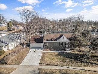 913 24th St, Des Moines, IA 50312