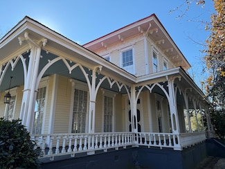 206 Rivers Ave, Eufaula, AL 36027