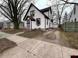 733 733 Ave S, North Mankato, MN 56003