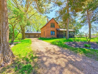 23838 Zion Ave, Winsted, MN 55395
