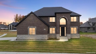 24166 Sawgrass Dr, Macomb, MI 48042