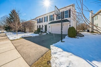 33981 N Wooded Glen Dr, Grayslake, IL 60030