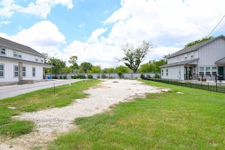 302, 304 Riley Way Unit 8,9, Kerrville, TX 78028