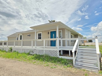 821 W Main St, Hill City, KS 67642