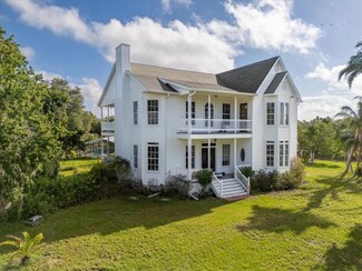 15111 Murphy Rd, Sarasota, FL 34240