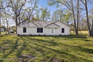 1004 Lafayette Cir, Broussard, LA 70518