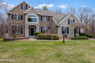 20 Aldershoot Rd, Albany, NY 12205