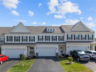 2220 Shawnee Dr, Washington, PA 15301