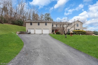 1 Old Mashipacong Rd, Montague, NJ 07827