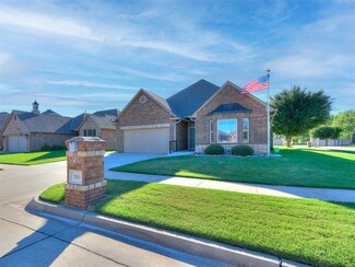 300 Market Ave, Yukon, OK 73099