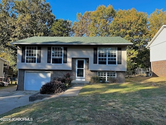 5024 Bagnall Dr, Jefferson City, MO 65109