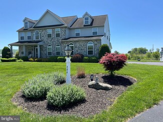 404 Southfield Dr, Oley, PA 19547