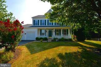 35794 Chapel Hill Ct, Round Hill, VA 20141