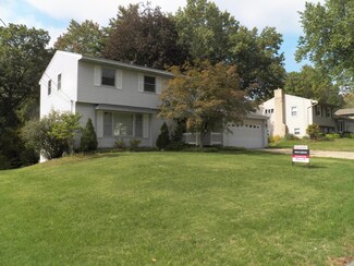 4693 Stony Creek Ave NW, Comstock Park, MI 49321