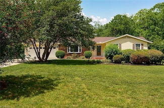 4370 Bridle Path, Winston Salem, NC 27103