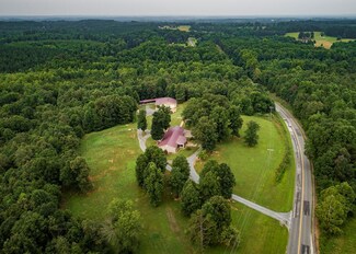 2518 Howardsville Rd, Buckingham, VA 23921
