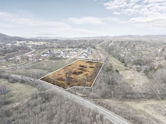 8330 Moores Ln, Brentwood, TN 37027