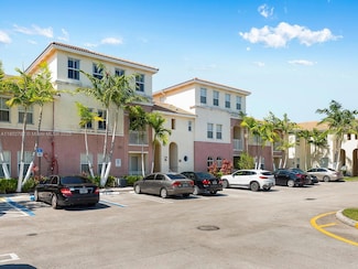 10022 NW 7th St Unit 206, Miami, FL 33172