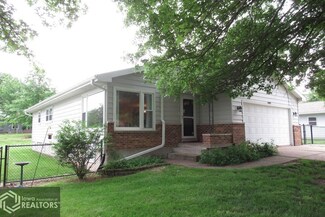 2015 Meadow Ln, Keokuk, IA 52632