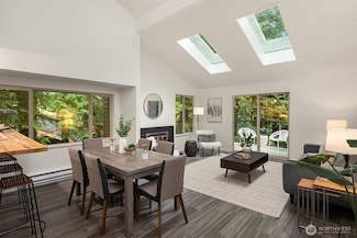 8140 145th Ct NE, Redmond, WA 98052