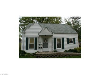 2369 Harding Rd, Cuyahoga Falls, OH 44223