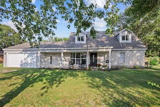 1513 Sunny Acres St, Winnie, TX 77665