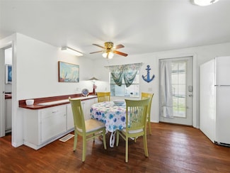 5527 Williamsburg Ln, Wildwood, FL 34785